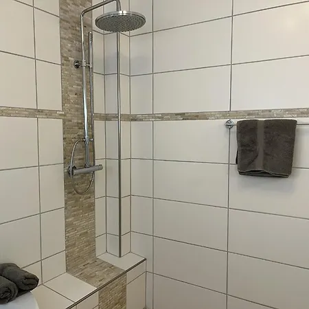Bisschen Edler דירה בוסום